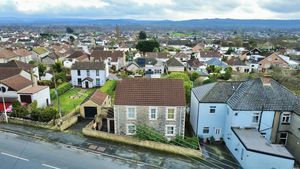 Setting- click for photo gallery